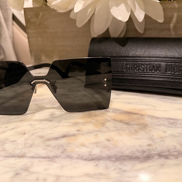 Dior Accessories - *Brand New* Dior Oversized Rimless Sunglasses in Black